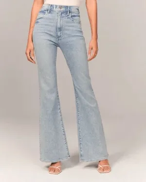 Women's High-Waisted Flared Jeans: Stylish & Comfortable Denim